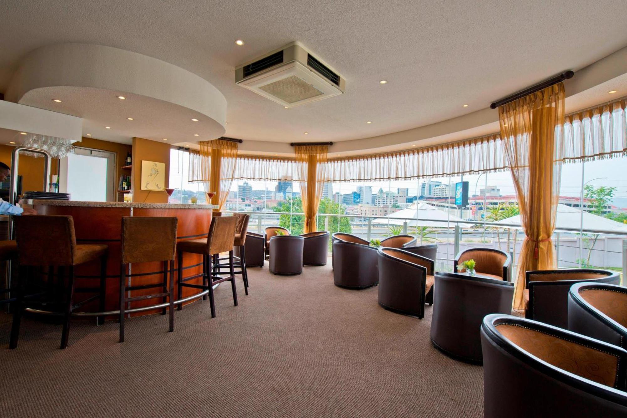 Protea Hotel By Marriott Windhoek Furstenhof Ngoại thất bức ảnh
